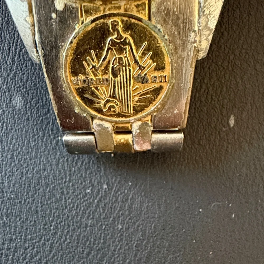 Vintage 1944–1945 WWII Commemorative Quartz Watch Gold Tone Japan Movement